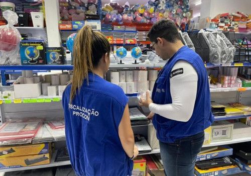 Procon Alagoas divulga pesquisa de preço de materiais escolares mais solicitados em 2024