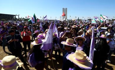 Marcha das Margaridas deve reunir mais de 100 mil mulheres em Brasília