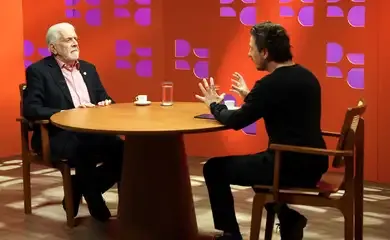 DR com Demori, da TV Brasil, recebe o senador Jaques Wagner