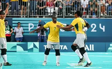 Em busca do hexa, Brasil estreia com vitória no futebol de cegos
