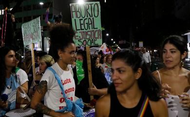 Estudo aponta que negras são mais vulneráveis ao aborto no Brasil