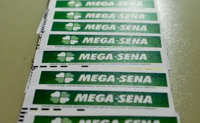 Mega-Sena acumula e prêmio principal vai para R$ 8 milhões