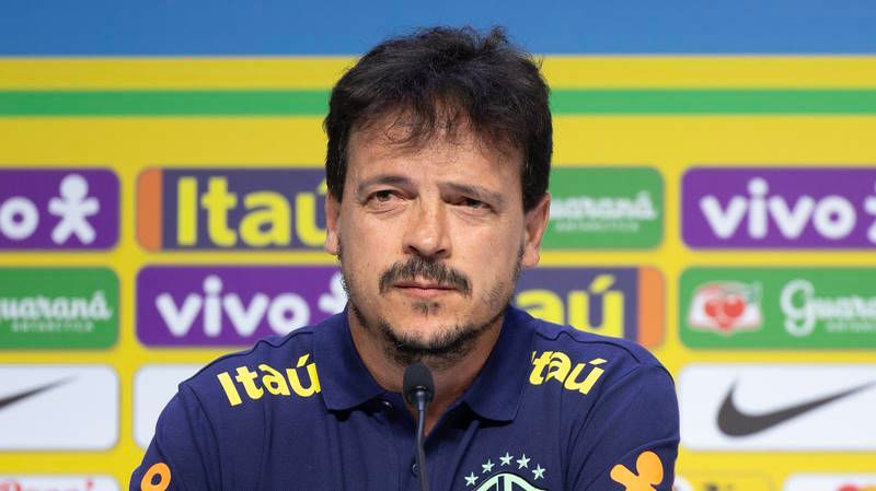 Fernando Diniz faz sua primeira convocação à frente da Seleção Brasileira; confira