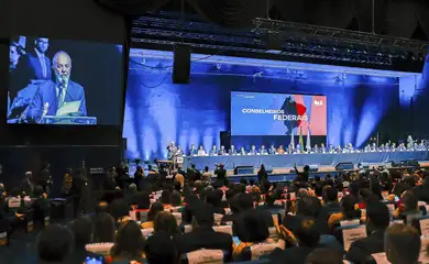 Na OAB, Lula defende regulação para combate às "oligarquias digitais"