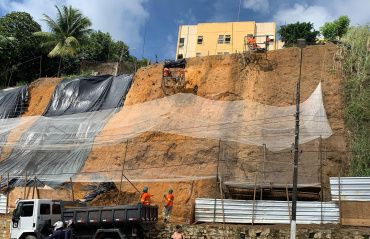 Prefeitura de Maceió inicia obra de contenção definitiva em mais uma encosta na capital