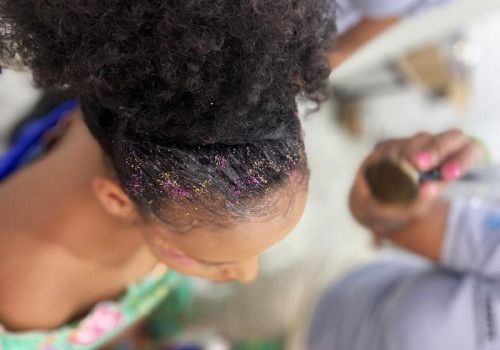 Adolescentes em cumprimento de medida socioeducativa participam do Carnaval das Pérolas