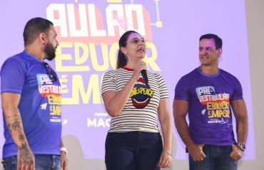 Primeiro domingo do Educar é Massa capacita alunos e ex-alunos da rede pública para o ENEM