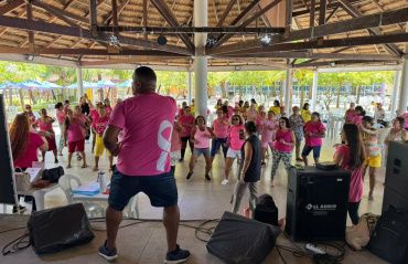 Profissionais da saúde promovem qualidade de vida durante Outubro Rosa