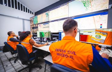 Defesa Civil reforça alerta de chuvas e orienta população a evitar situações de risco