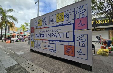 Prefeitura inicia instalação de banheiros públicos autolimpantes em Maceió