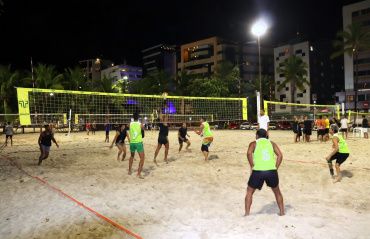 Sesc Esporte Verão 2025 leva à orla da Pajuçara jogos e aulão de dança nos dias 25 e 26