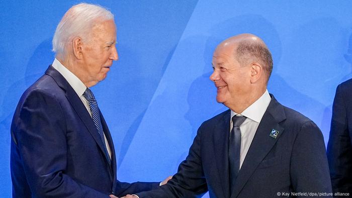 Líderes mundiais expressam respeito por decisão de Biden