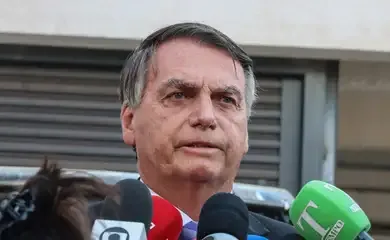 Bolsonaro pede anulação da delação de Cid e afastamento de Moraes