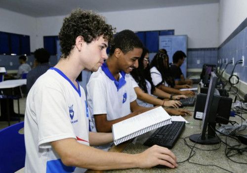 Rede estadual expande o ensino integral e Alagoas fica acima da média nacional