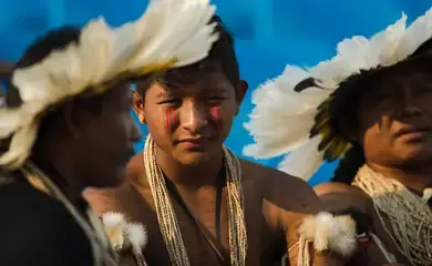 Cercado por fazendas, povo Rikbaktsa luta para manter modo de vida