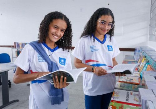 Secretaria de Educação celebra Dia Mundial do Livro valorizando a literatura alagoana