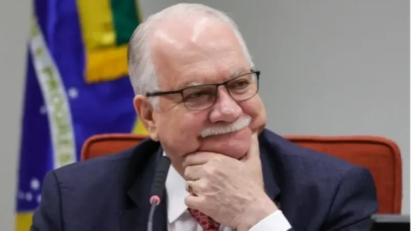 Fachin toma posse no cargo de presidente do STF