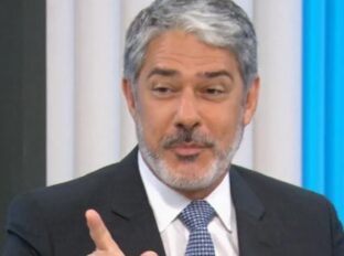 Alegria de William Bonner chama a atenção da web