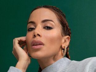 Anitta ironiza pessoas que deram parabéns na data errada