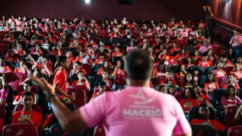 Primeiro dia do Pré-IFAL “Educar é Massa” reúne centenas de estudantes do 9º ano da rede municipal