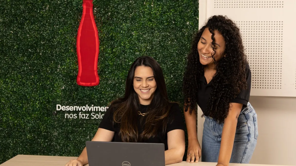 Solar Coca-Cola amplia “vale-educação” e oferece bolsas integrais para filhos e dependentes de colaboradores de Alagoas