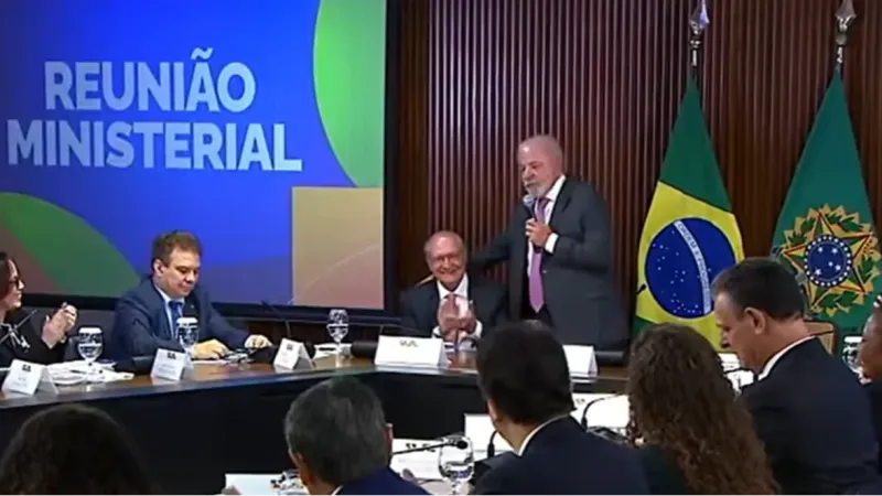 Lula confirma Alckmin como pré-candidato a vice nas eleições de 2026