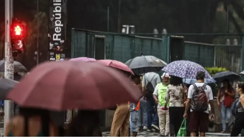 Efeitos de La Niña provocam instabilidade e chuva pelo país