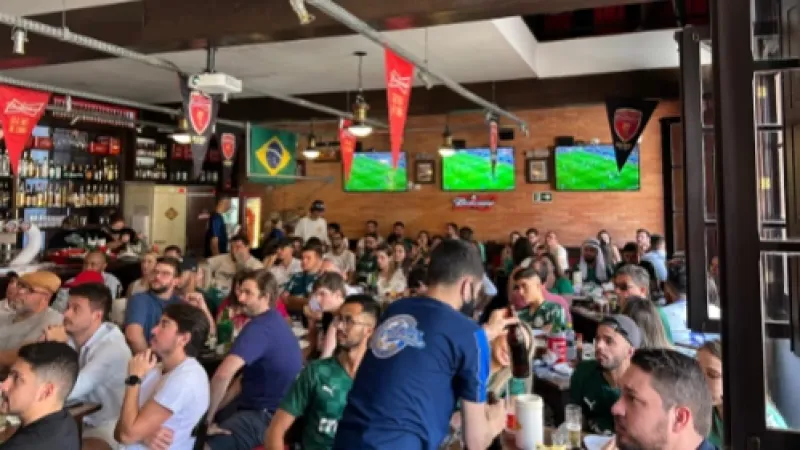 Brasileirão impulsiona movimento e vira estratégia de longo prazo para bares e restaurantes
