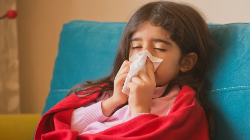 Com retorno às aulas, atenção se volta para vírus respiratórios