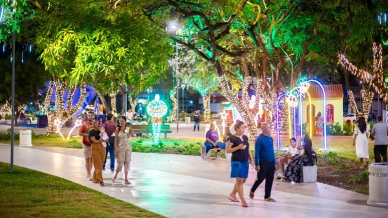 Vilas temáticas movimentam praças revitalizadas e impulsionam a economia em Maceió