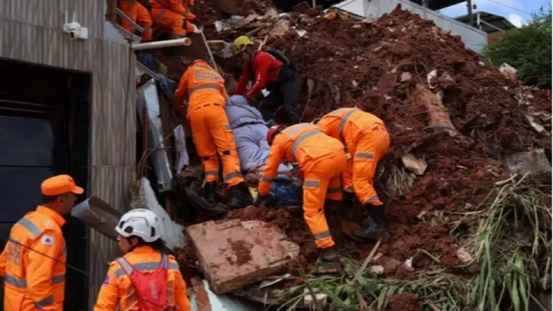 Chuvas em MG: mortes em Juiz de Fora e Ubá chegam a 59 e há 15 desaparecidos