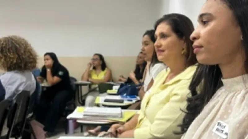 Saúde debate fortalecimento da atenção às crianças vítimas do Zika