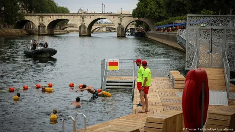 Rio Sena em Paris reabre para banhistas pela 1ª vez desde 1923; veja fotos