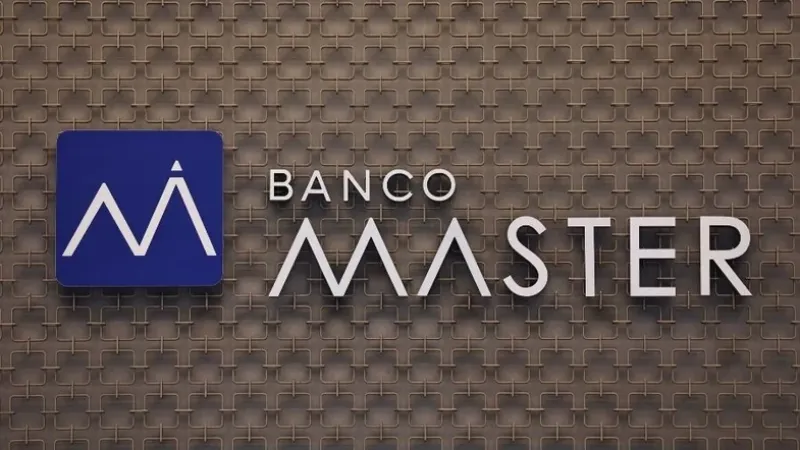 ‘Quero mandar dar um pau nele’: mensagens de Vorcaro expõem ameaça a jornalista