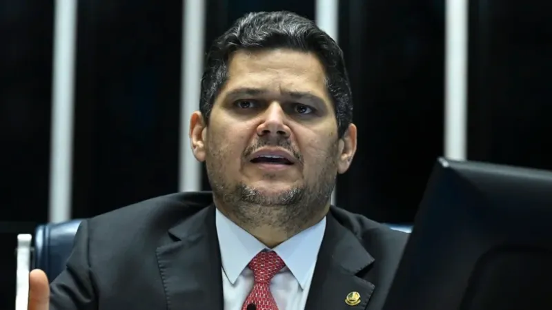 Alcolumbre cancela sessão de análise dos vetos ao PL que afrouxa regras ambientais