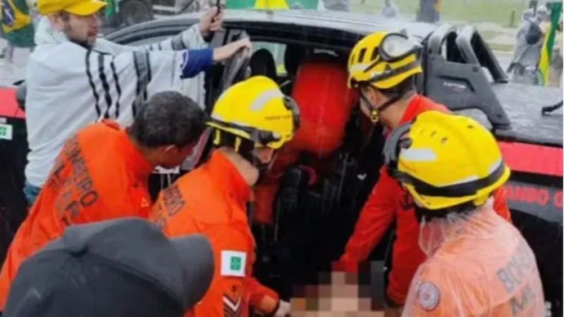 ‘Não me arrependo’, diz mulher atingida por raio em mobilização de Nikolas