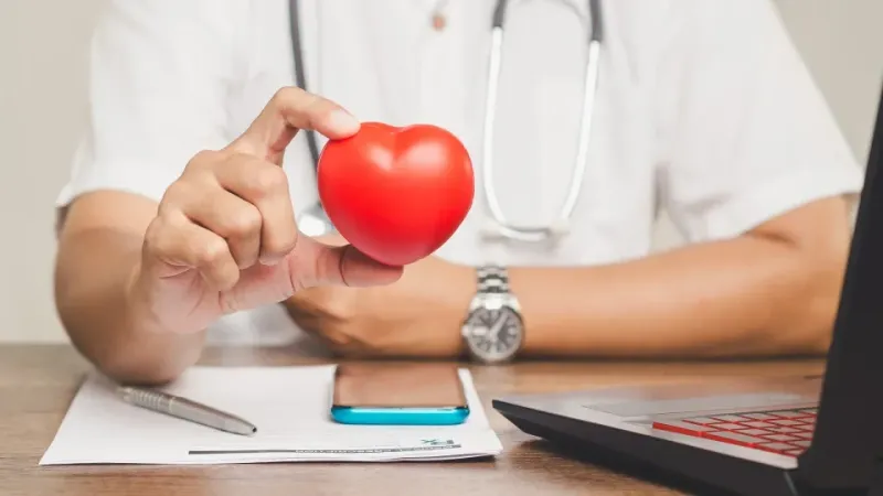 AVC silencioso é 10 vezes mais comum do que os sintomáticos e pode causar demência progressiva