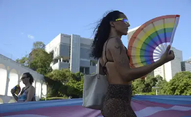 Parada LGBTQIAP+ no Rio reivindica o direito de “ser você mesmo”