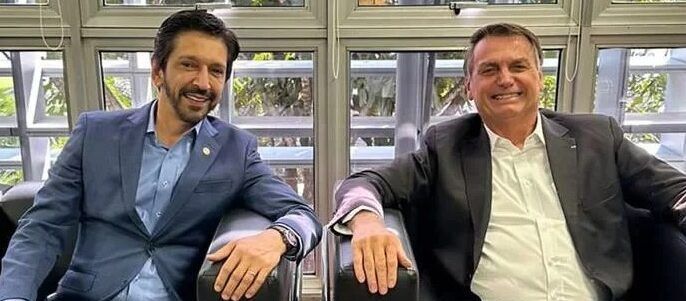 Bolsonaro e Nunes atacam Boulos e o chamam de ‘apoiador da Venezuela’ e ‘invasor de terras’