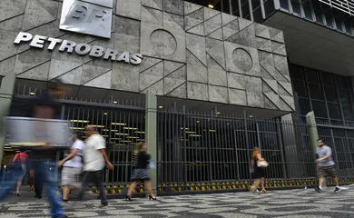 Petrobras refina 100% de óleo de soja pela primeira vez 