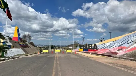 Itamaraty diz que Venezuela fechou fronteira com Brasil até 2ª-feira