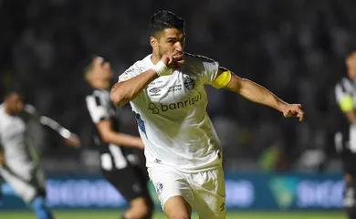 Em noite de Suárez, Grêmio supera Botafogo por 4 a 3 de virada