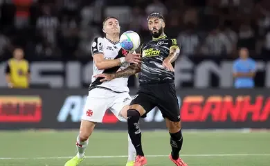 Vasco e Botafogo jogam por vaga na semifinal do Carioca