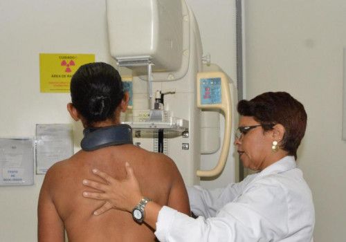 Outubro Rosa: Mais de 670 mamografias foram realizadas no Hospital da Mulher