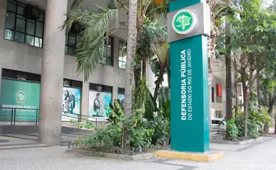 Empresa responsável por obras em prédio que desabou no Rio é condenada