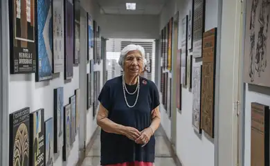 Pioneira na física, professora lembra carreira de quase 70 anos na USP