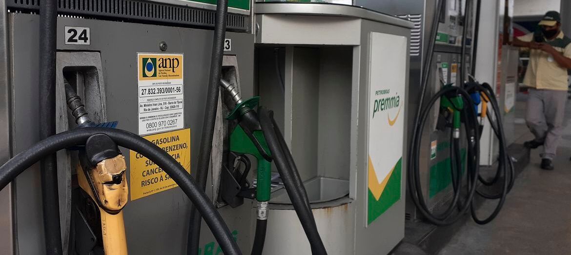 Preços da gasolina e diesel disparam após alta da Petrobras, revela ANP