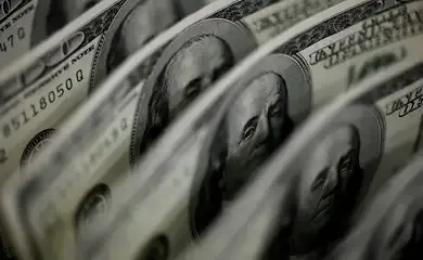 Dólar cai para R$ 5,36 após declarações de Lula e de ministros