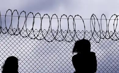 Racismo influencia abordagem policial e processo por tráfico de droga