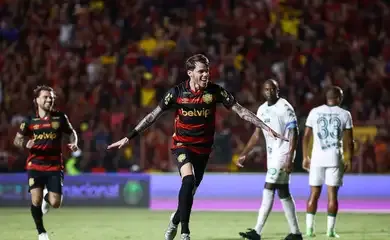 Sport goleia Guarani e continua vivo na luta pelo título da Série B